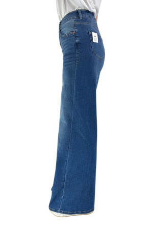 Fracomina jeans flare in denim con lavaggio medio stone wash fp24sv3015d40402 [5020221a]